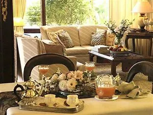 Bed and Breakfast Carslogie House à Port Elizabeth Couette-café